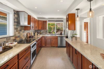 11544 24th Avenue NE, Seattle, WA 98125 - Photo 10