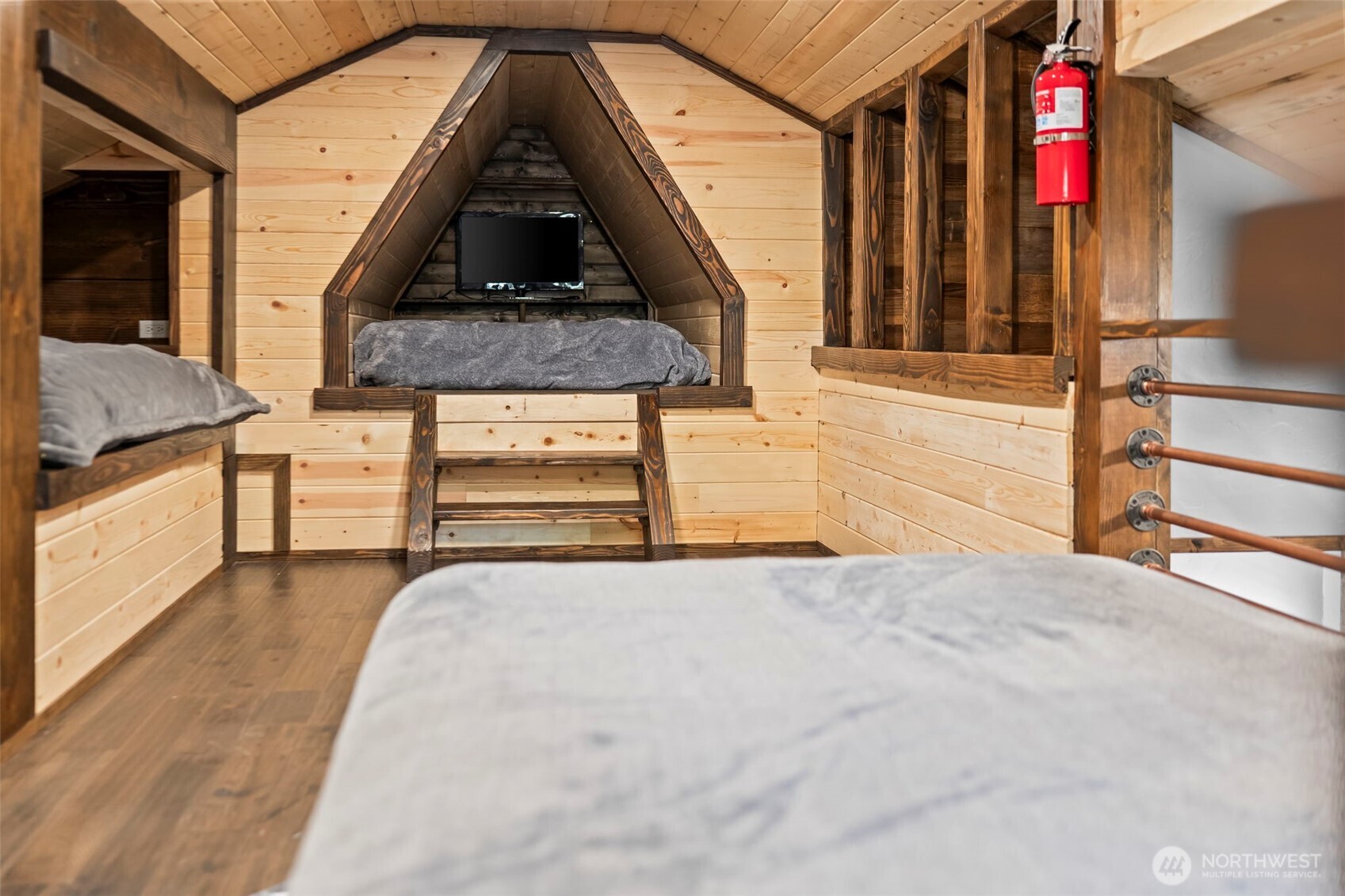 130 Horse Heaven Road , Cle Elum, WA 98922