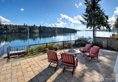 240 E Orchard Beach Drive , Grapeview, WA 98546
