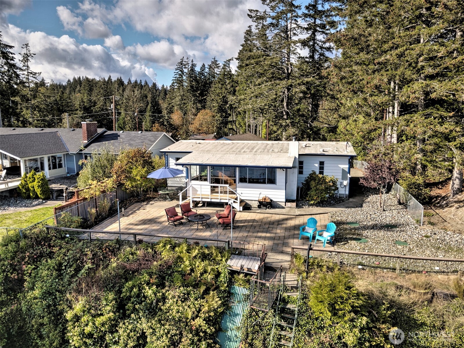 240 E Orchard Beach Drive , Grapeview, WA 98546