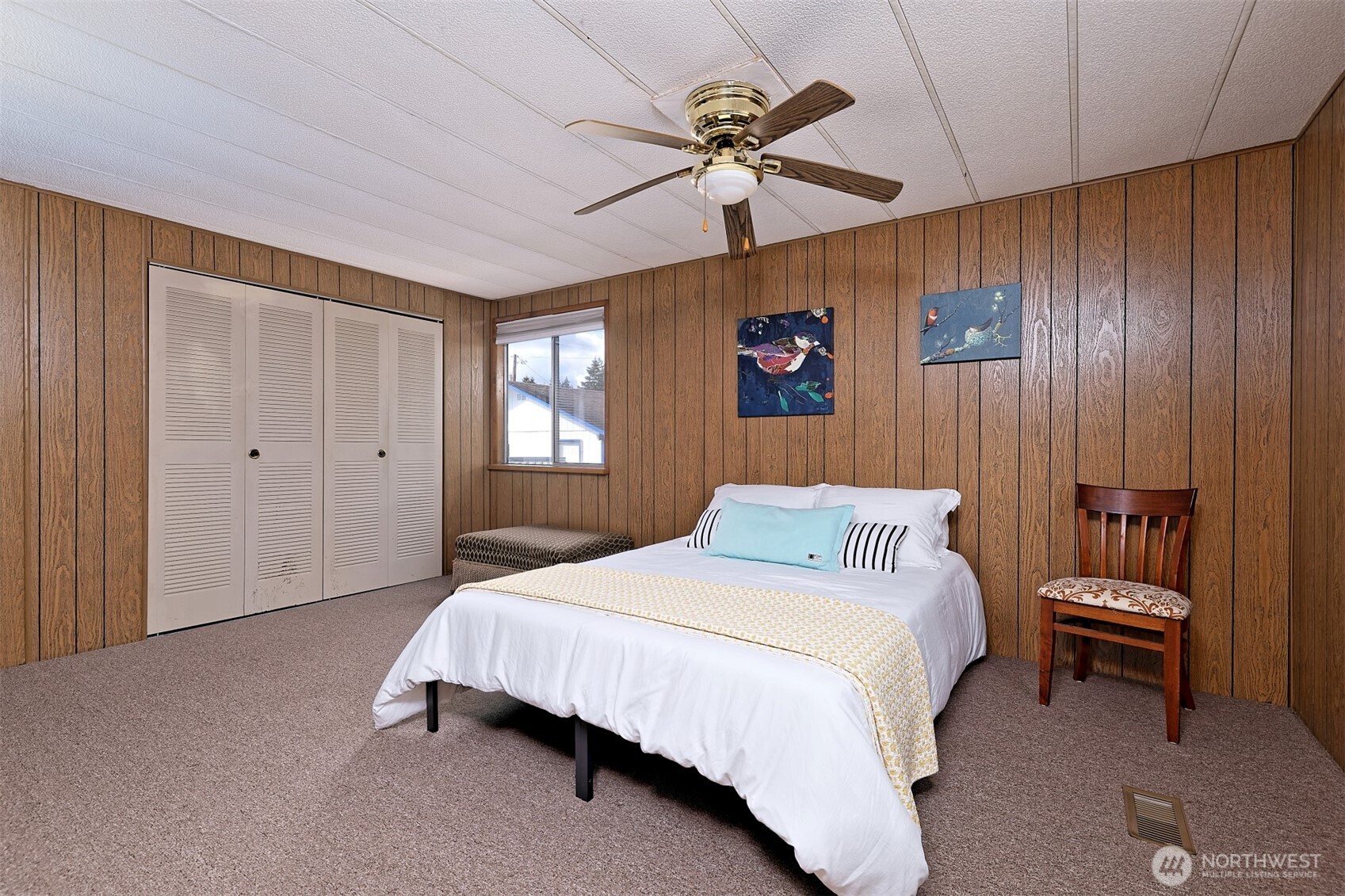 240 E Orchard Beach Drive , Grapeview, WA 98546