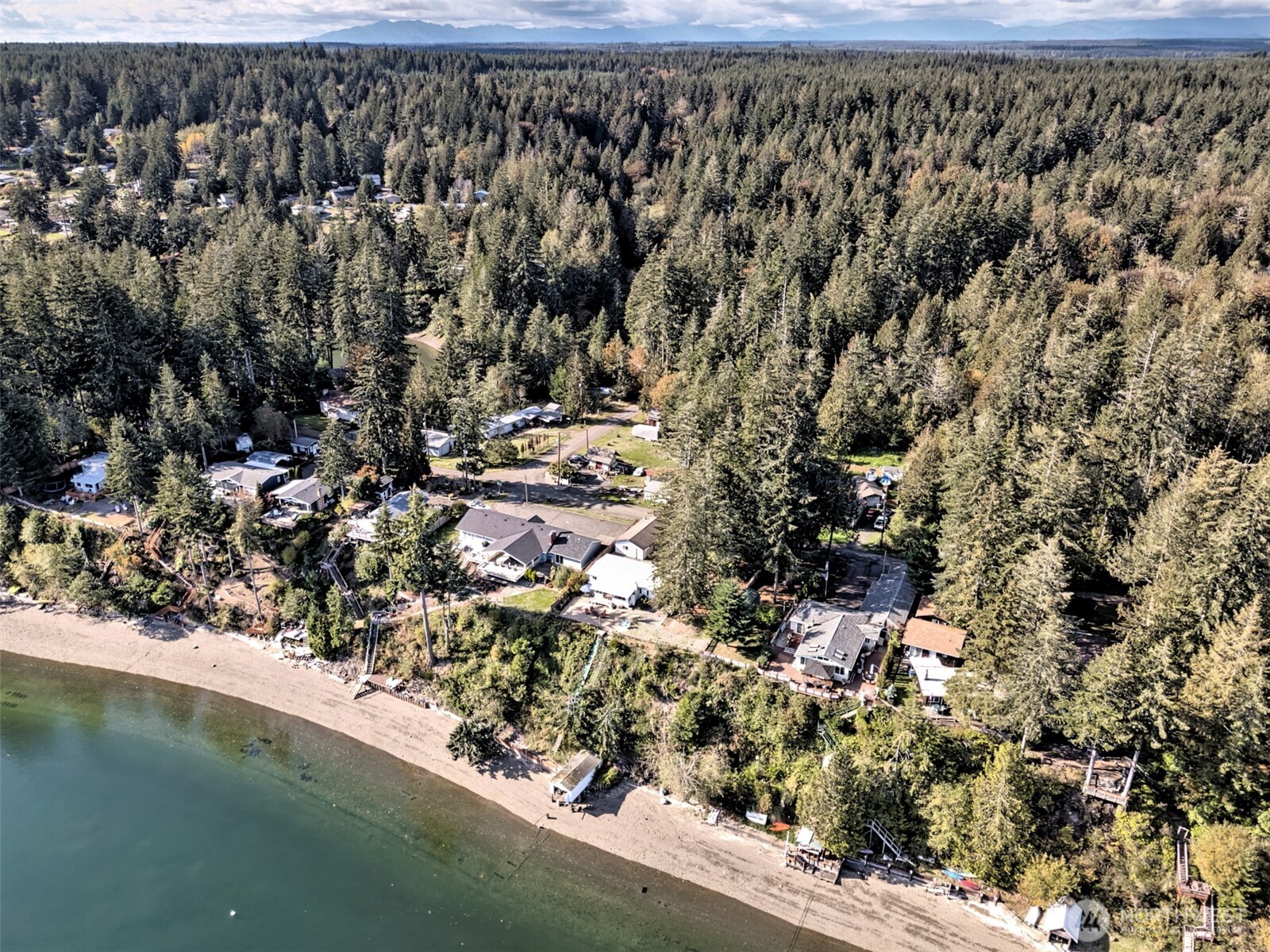 240 E Orchard Beach Drive , Grapeview, WA 98546