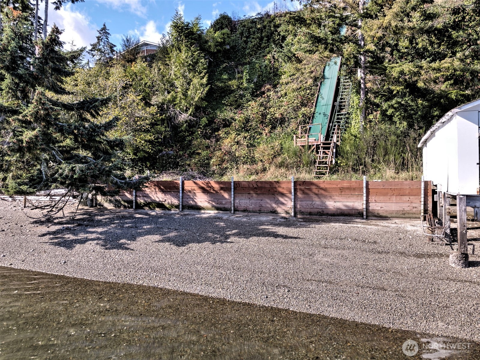 240 E Orchard Beach Drive , Grapeview, WA 98546