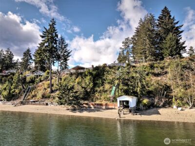 240 E Orchard Beach Drive , Grapeview, WA 98546 - Photo 5