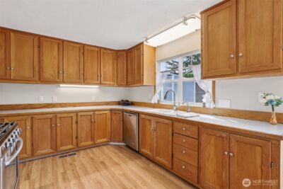 9301 Silver Star Avenue , Vancouver, WA 98664 - Photo 10