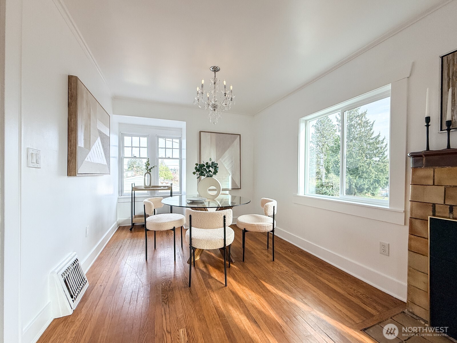 8856 32ND Avenue SW #A, Seattle, WA 98126