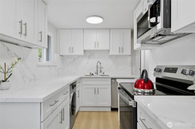 5720 37th Avenue S, Seattle, WA 98118 - Photo 11