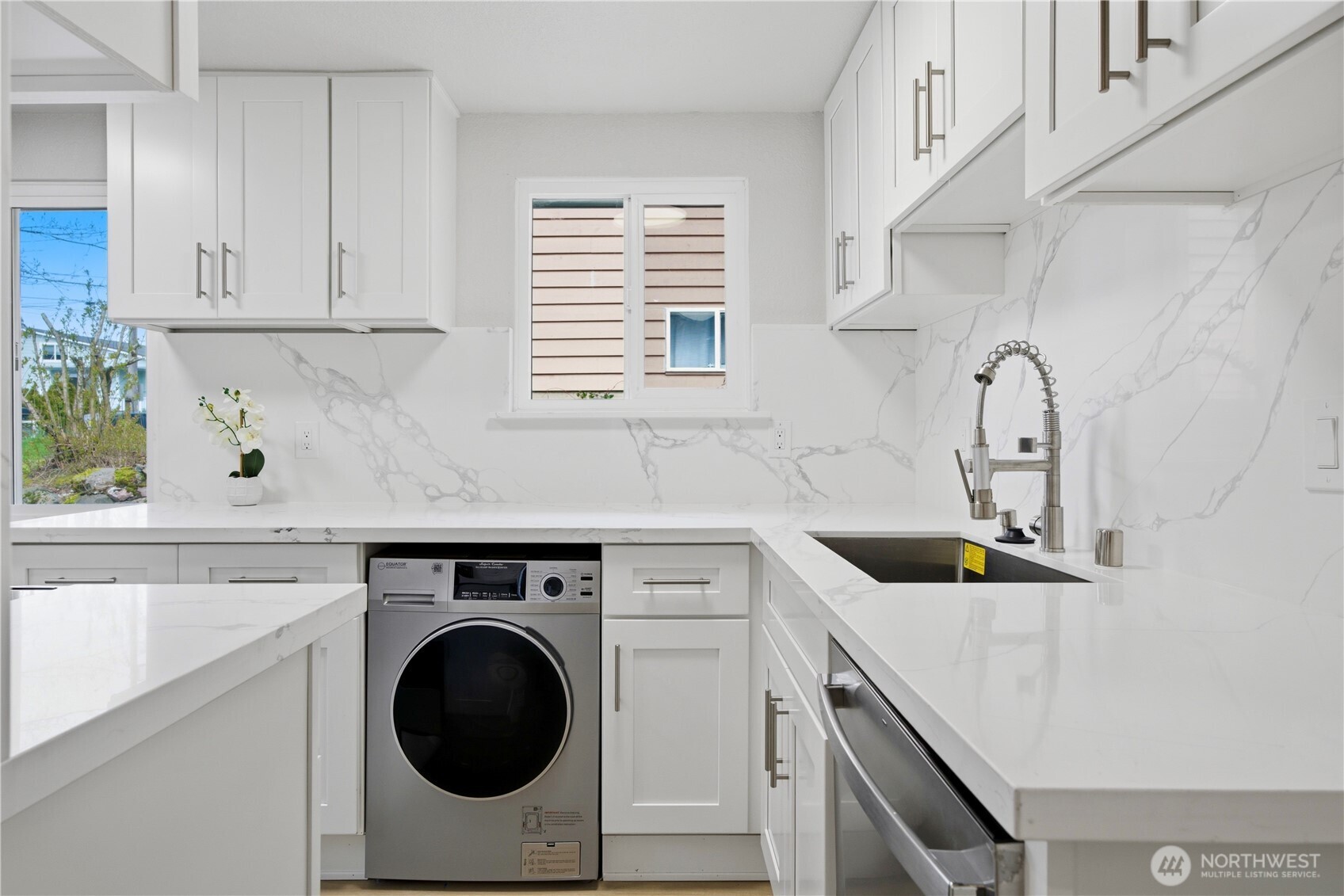 5720 37th Avenue S, Seattle, WA 98118