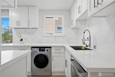 5720 37th Avenue S, Seattle, WA 98118 - Photo 8