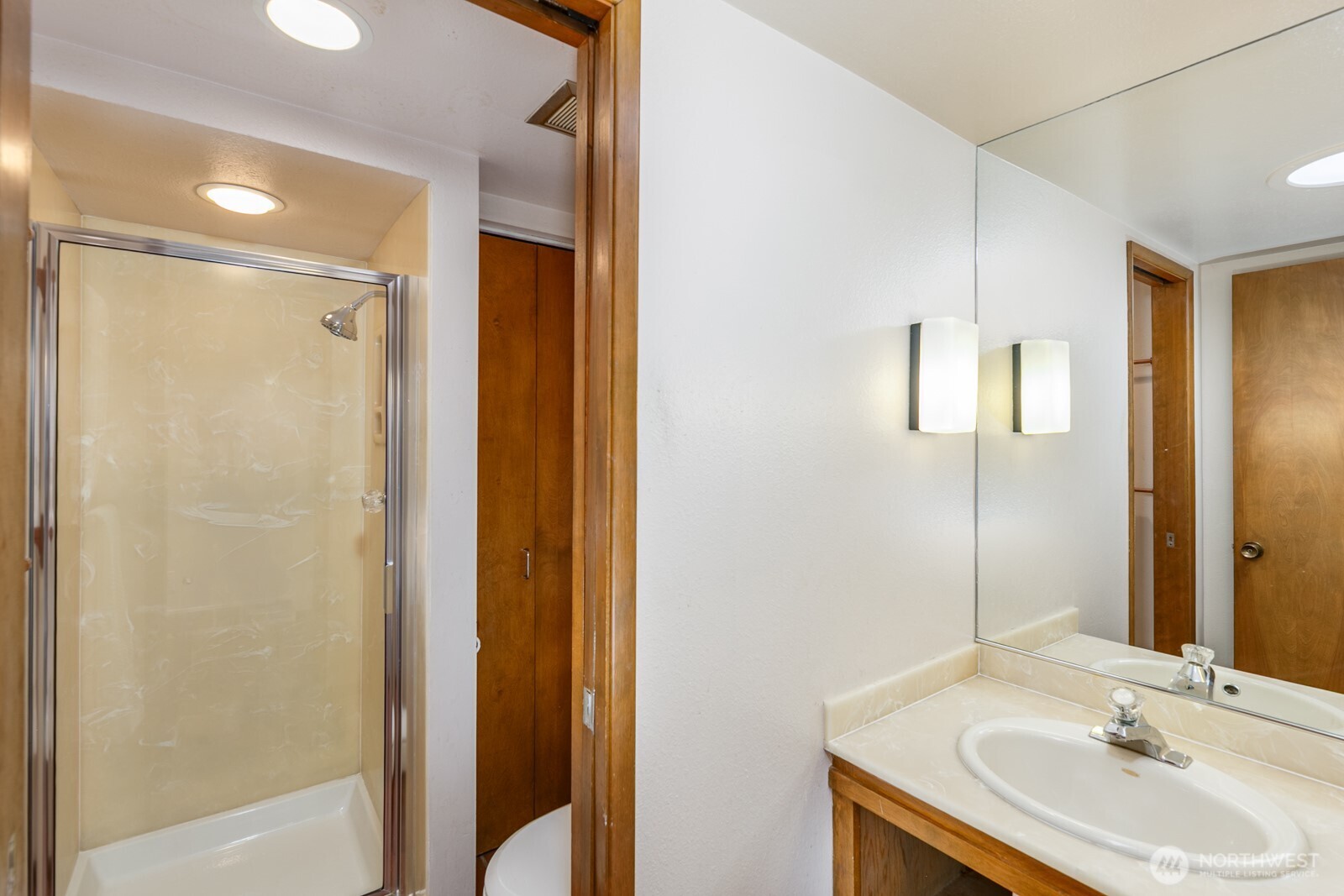 606 Wetmore Avenue , Everett, WA 98201