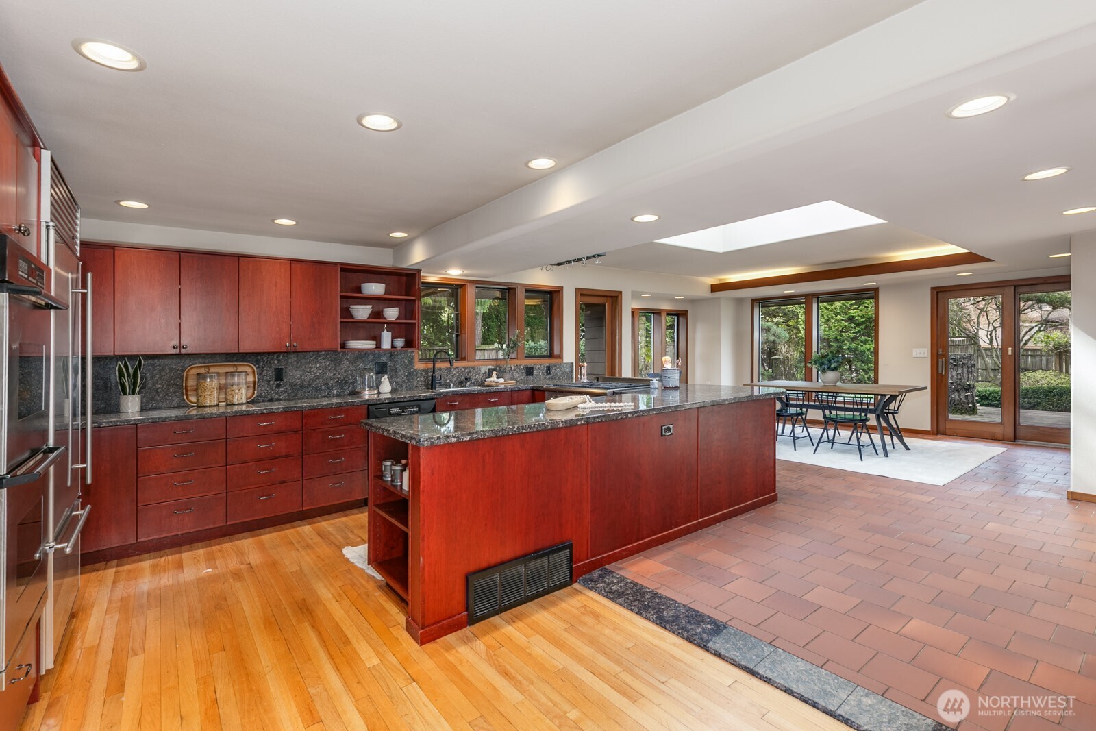 606 Wetmore Avenue , Everett, WA 98201