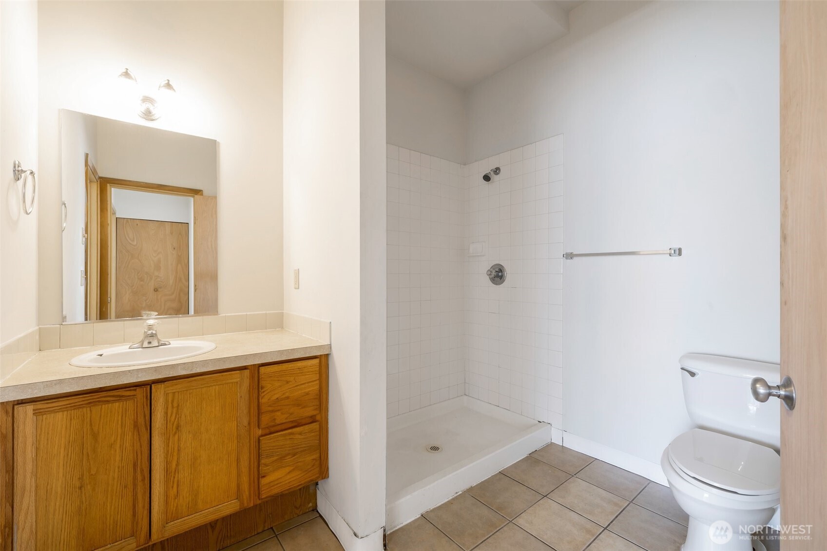 11424 1st Avenue S #103, Seattle, WA 98168-2051