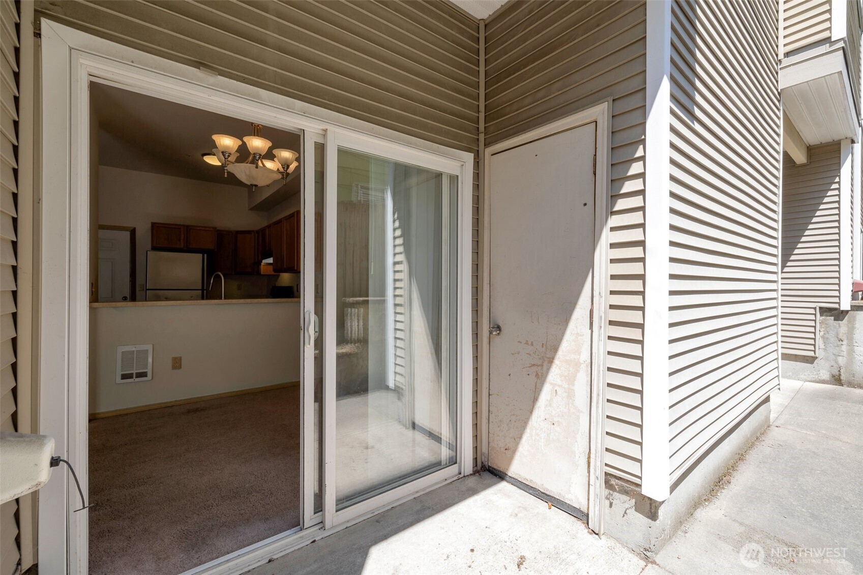 11424 1st Avenue S #103, Seattle, WA 98168-2051