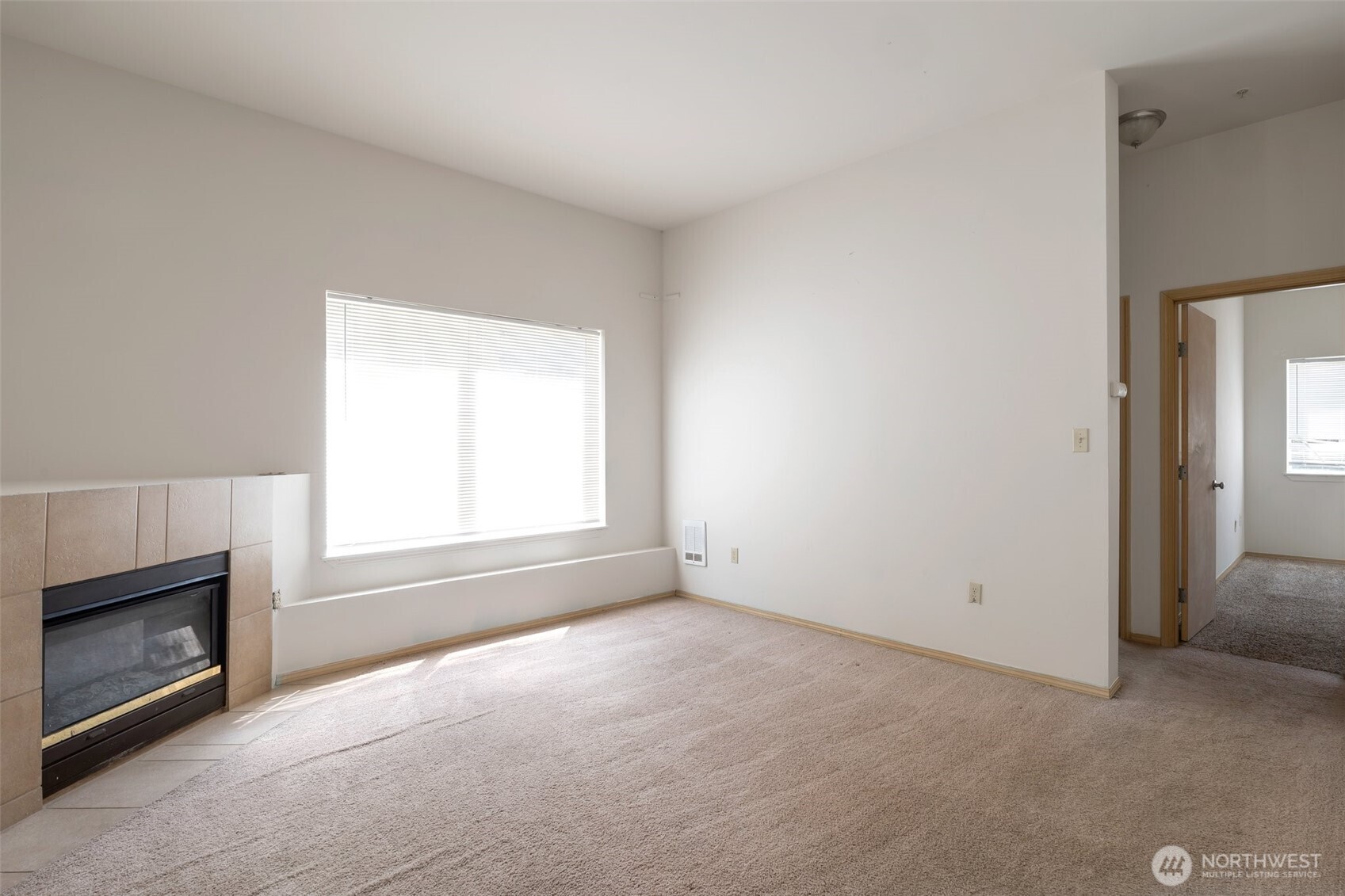 11424 1st Avenue S #103, Seattle, WA 98168-2051