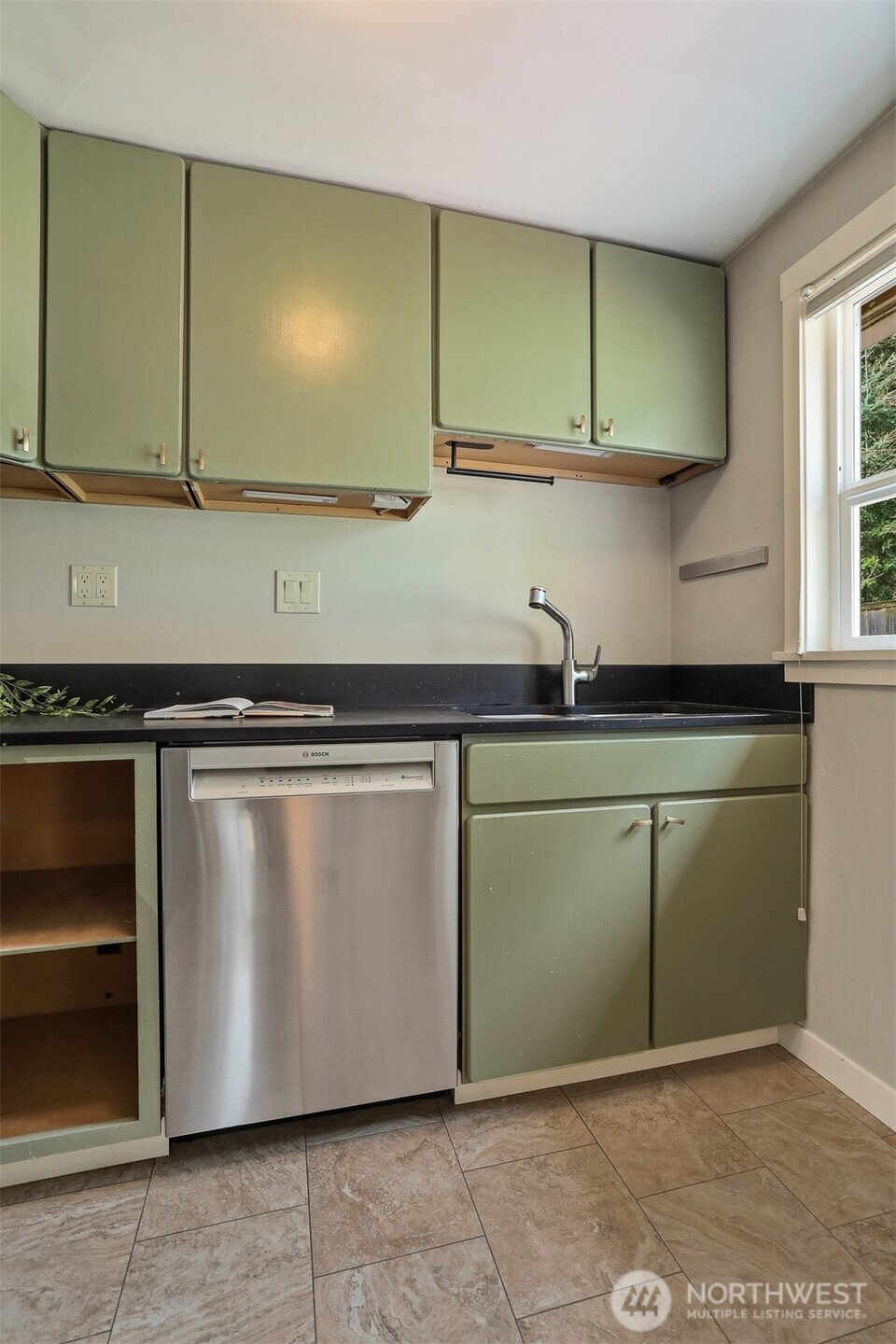 11545 34th Avenue NE, Seattle, WA 98125