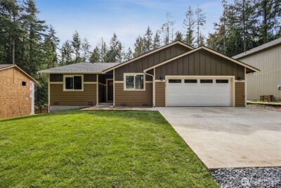 18410 Rampart Drive SE, Yelm, WA 98597 - Photo 2
