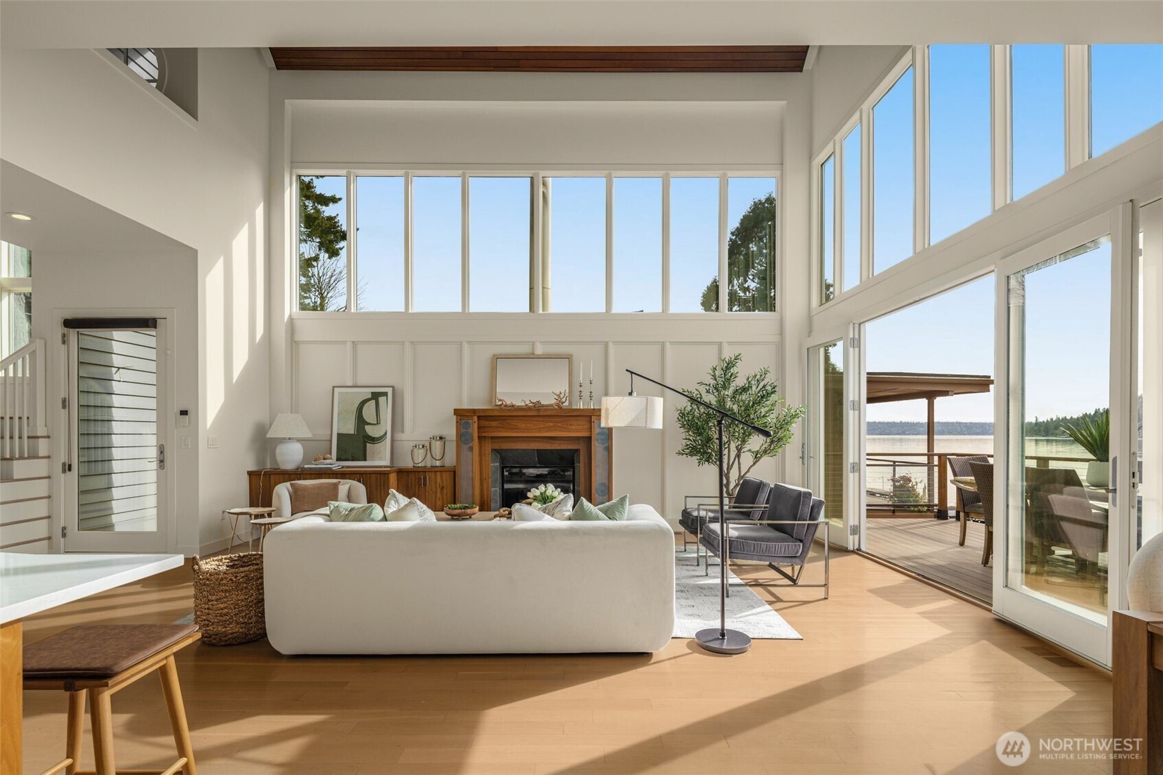 6007 Hazelwood Lane SE, Bellevue, WA 98006