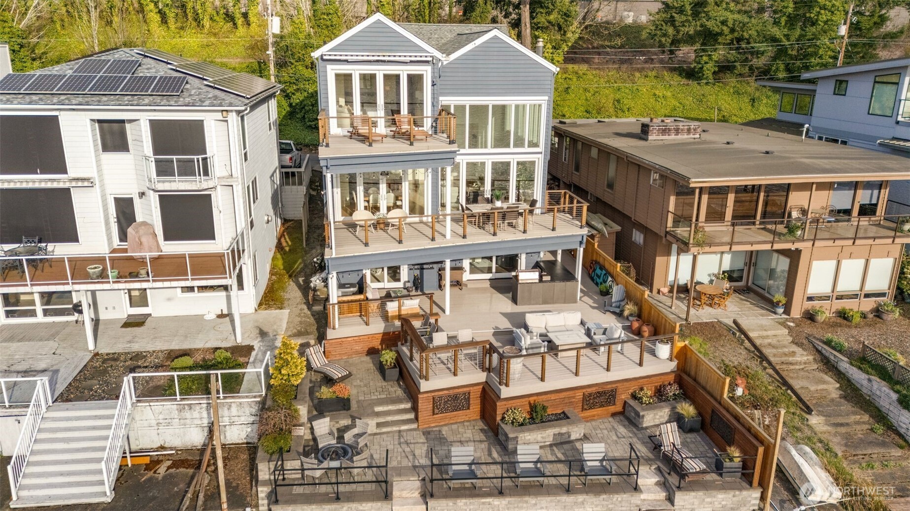 6007 Hazelwood Lane SE, Bellevue, WA 98006