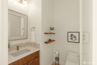 6007 Hazelwood Lane SE, Bellevue, WA 98006 - Photo 21