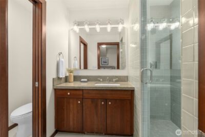 6007 Hazelwood Lane SE, Bellevue, WA 98006 - Photo 32