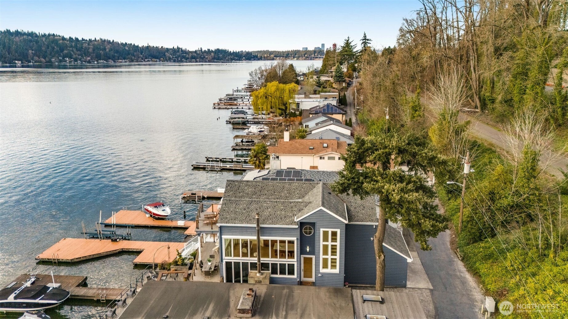 6007 Hazelwood Lane SE, Bellevue, WA 98006