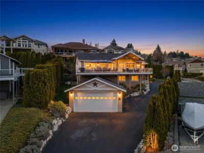 563 Topaz Place , Manson, WA 98831