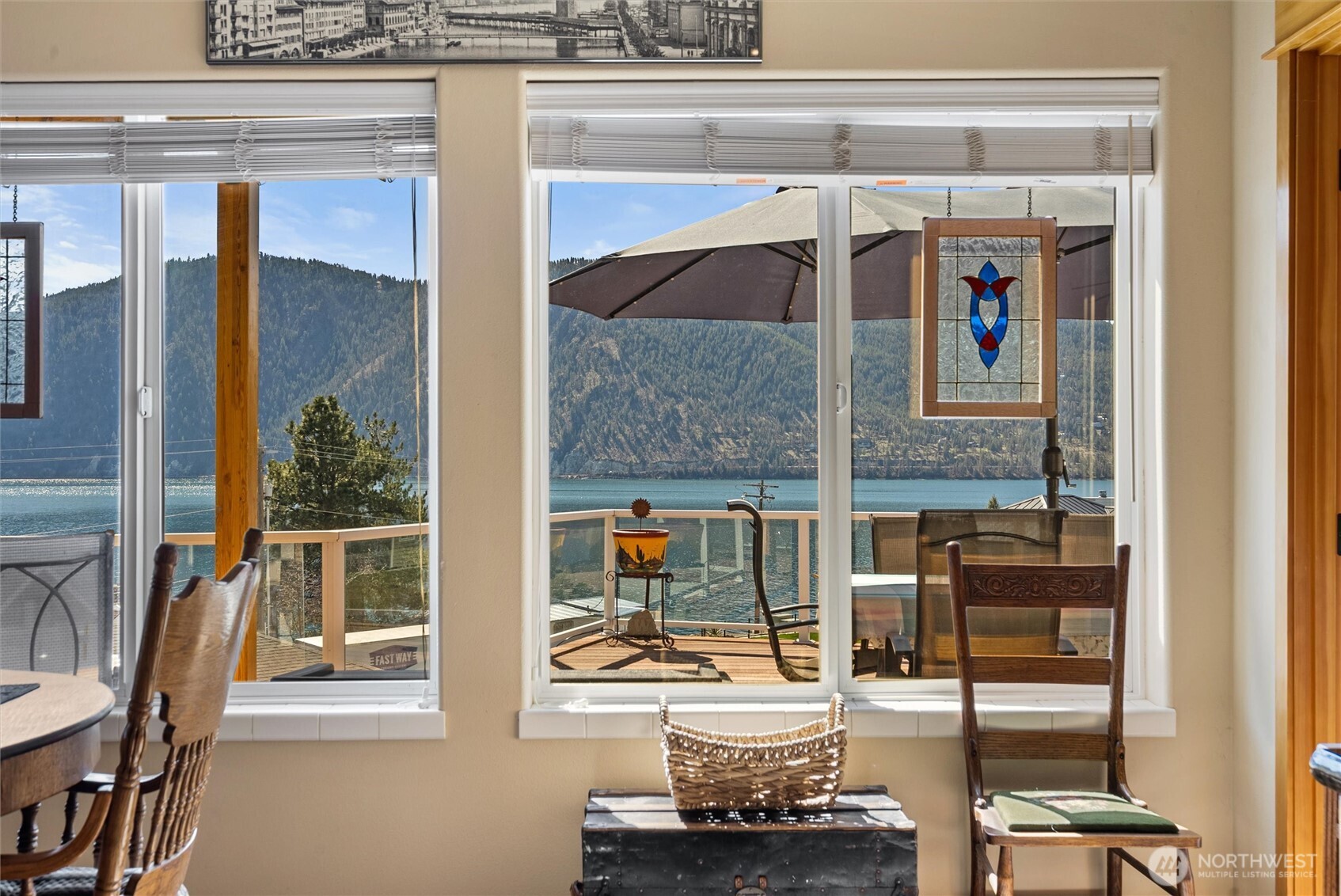 563 Topaz Place , Manson, WA 98831