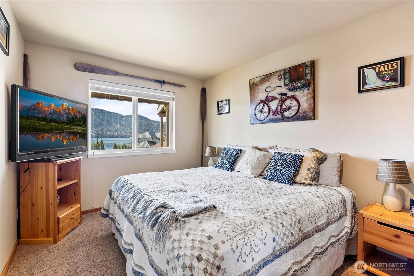 563 Topaz Place , Manson, WA 98831