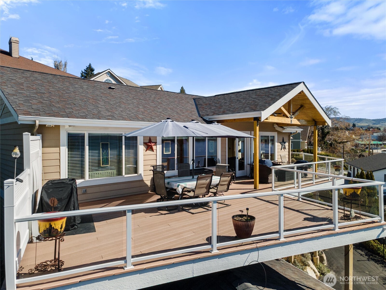 563 Topaz Place , Manson, WA 98831