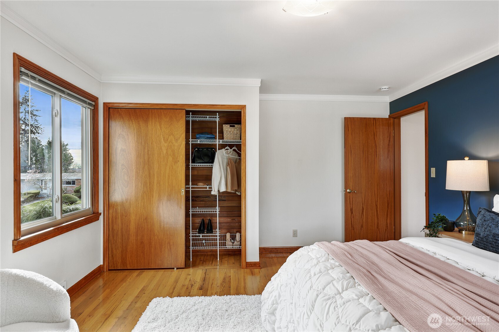 10850 Marine View Drive SW, Seattle, WA 98146-1615