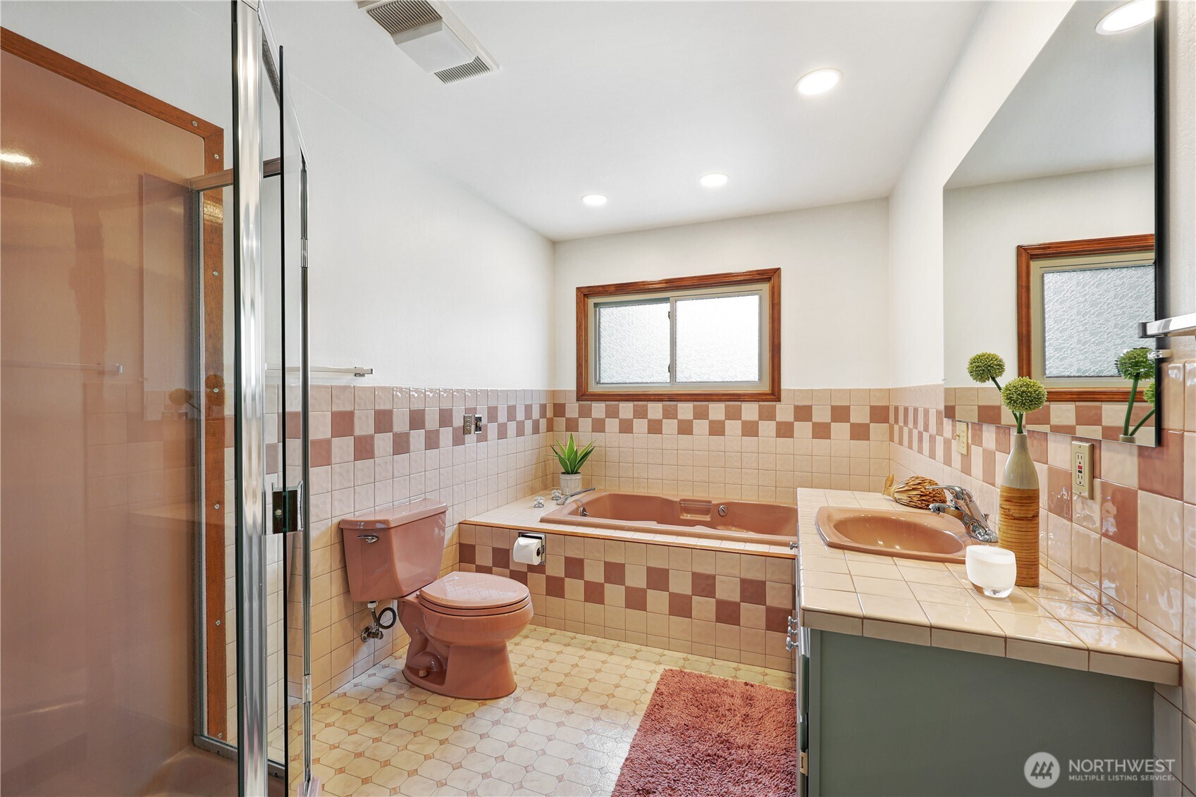 10850 Marine View Drive SW, Seattle, WA 98146-1615