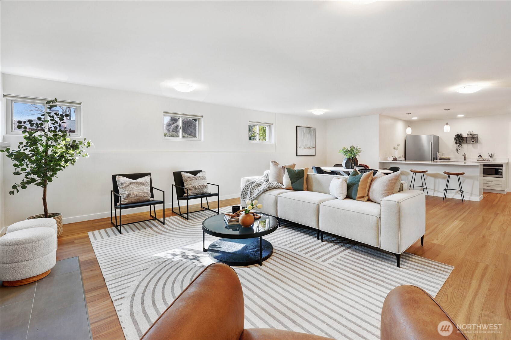 10850 Marine View Drive SW, Seattle, WA 98146-1615