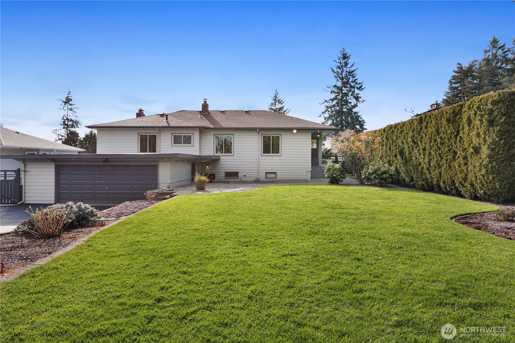 10850 Marine View Drive SW, Seattle, WA 98146-1615