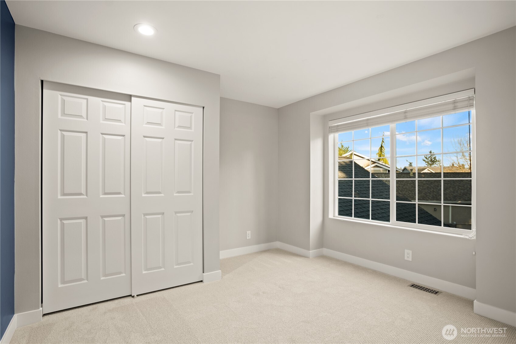 12923 86th Avenue NE, Kirkland, WA 98034