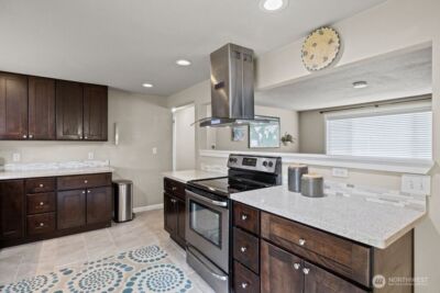 6726 Henderson Boulevard SE, Tumwater, WA 98501 - Photo 11