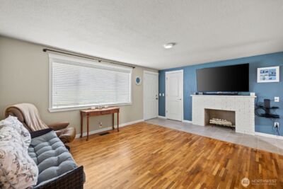 6726 Henderson Boulevard SE, Tumwater, WA 98501 - Photo 2