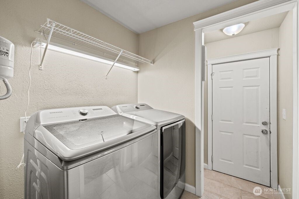 6726 Henderson Boulevard SE, Tumwater, WA 98501