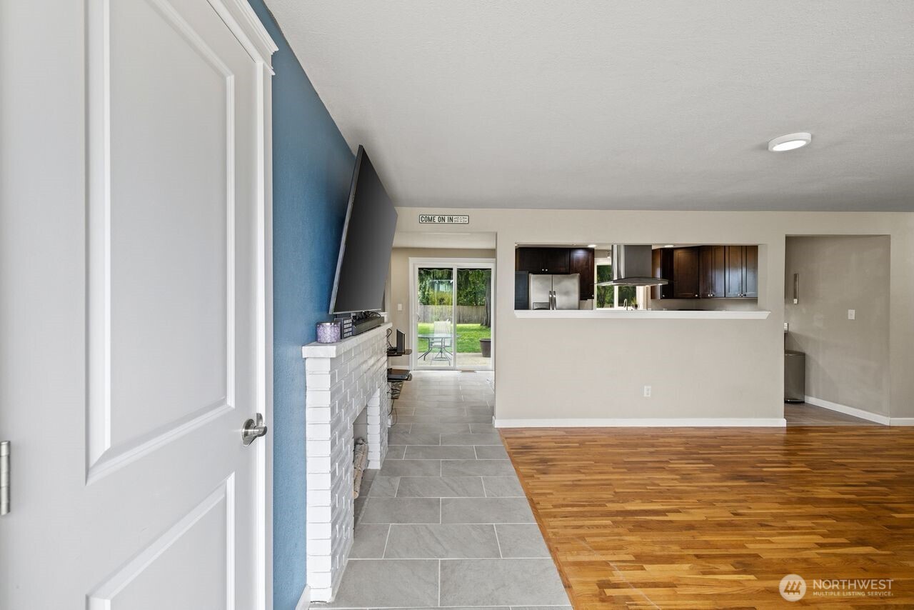 6726 Henderson Boulevard SE, Tumwater, WA 98501