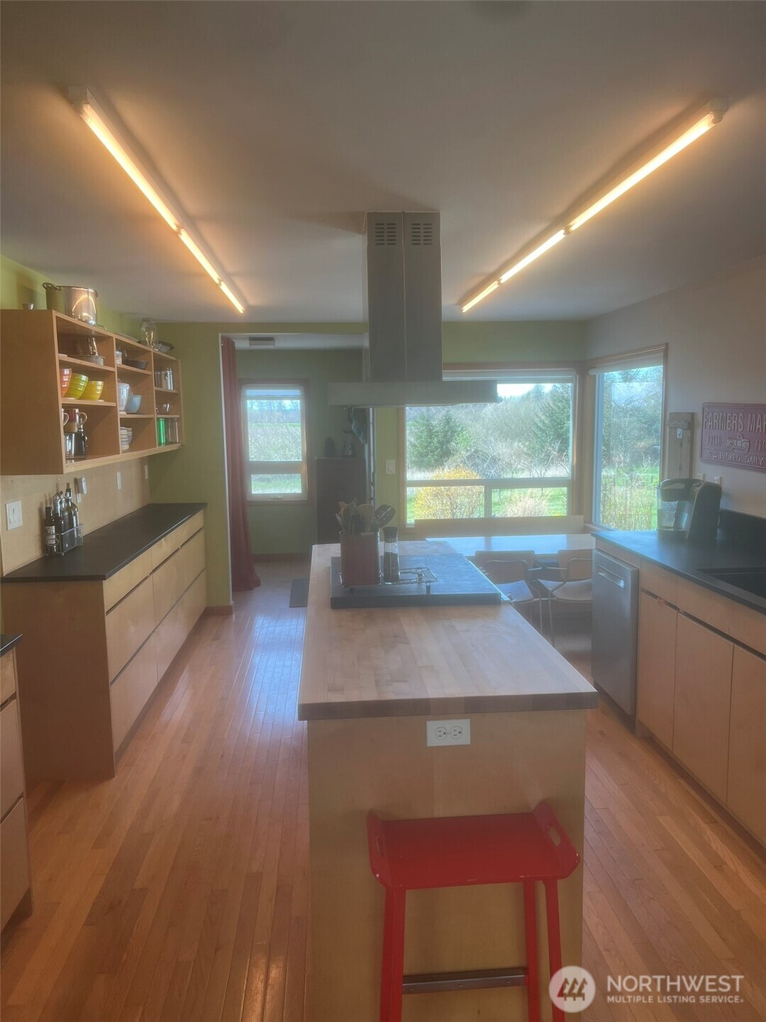 22556 Franklin Road , Mount Vernon, WA 98273