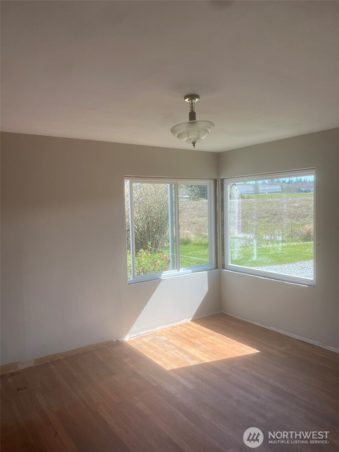 22556 Franklin Road , Mount Vernon, WA 98273