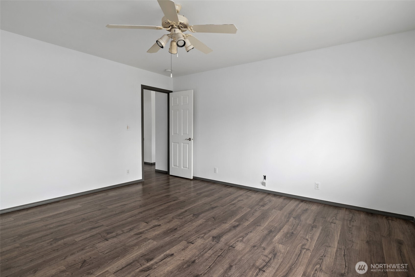 2060 SW 16th , Oak Harbor, WA 98277