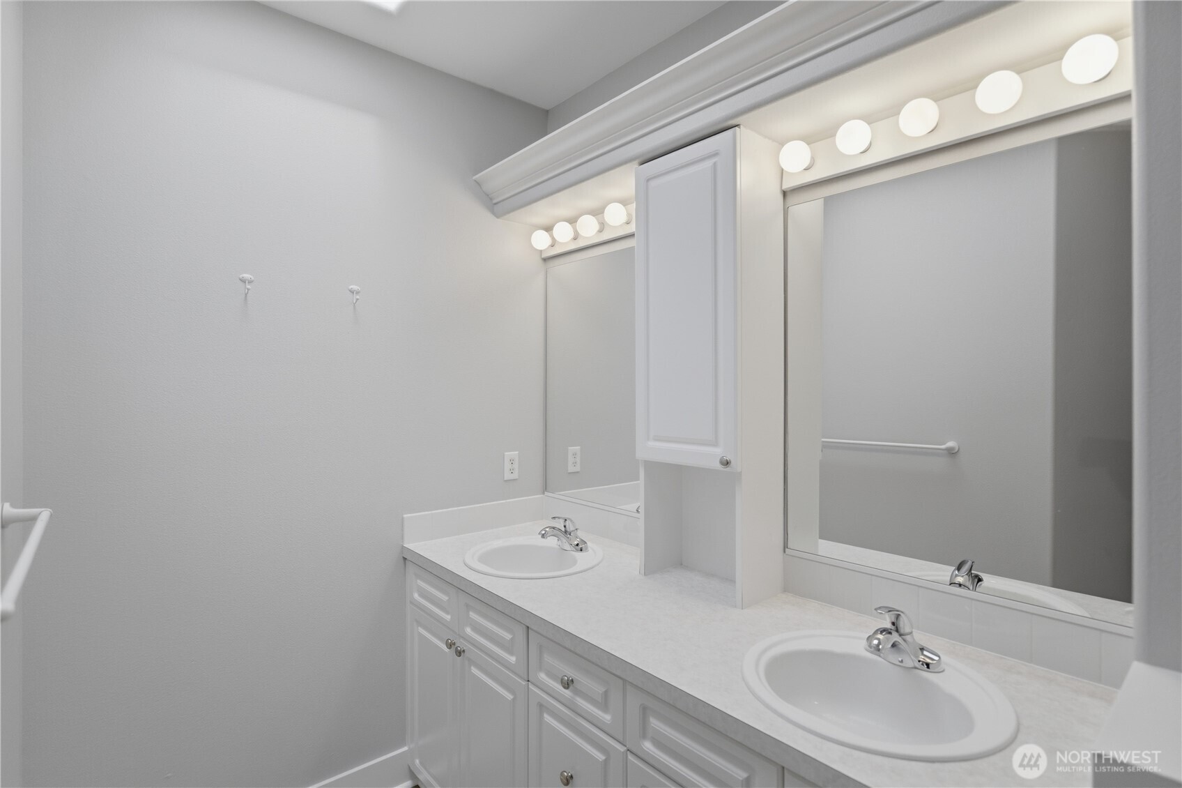 3814 69th Avenue W, University Place, WA 98466