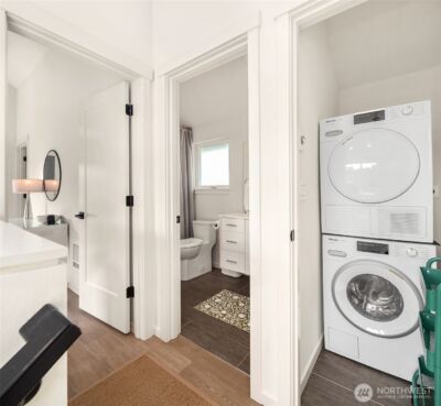 411 B NE 80th Street , Seattle, WA 98115 - Photo 13