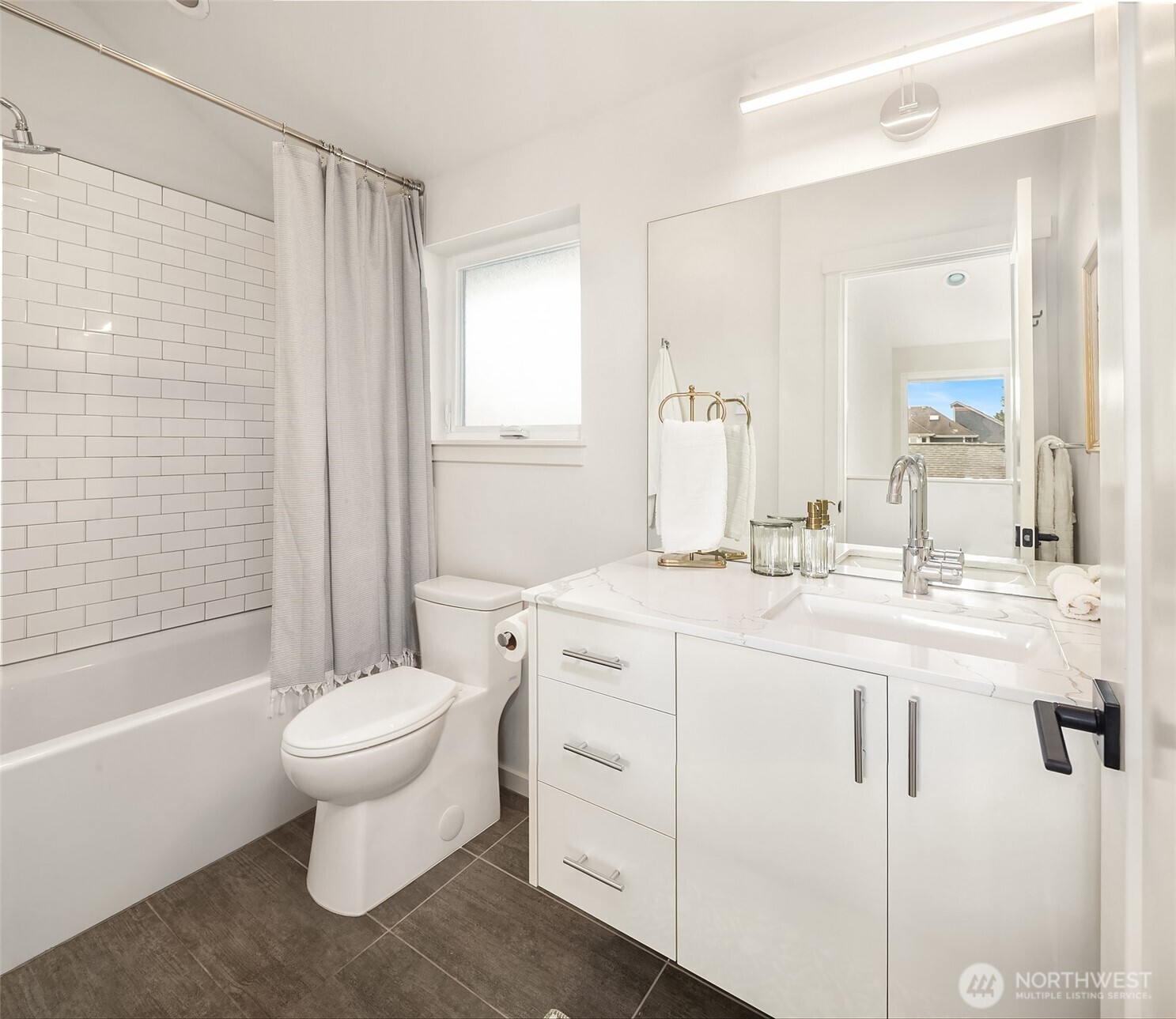 411 B NE 80th Street , Seattle, WA 98115