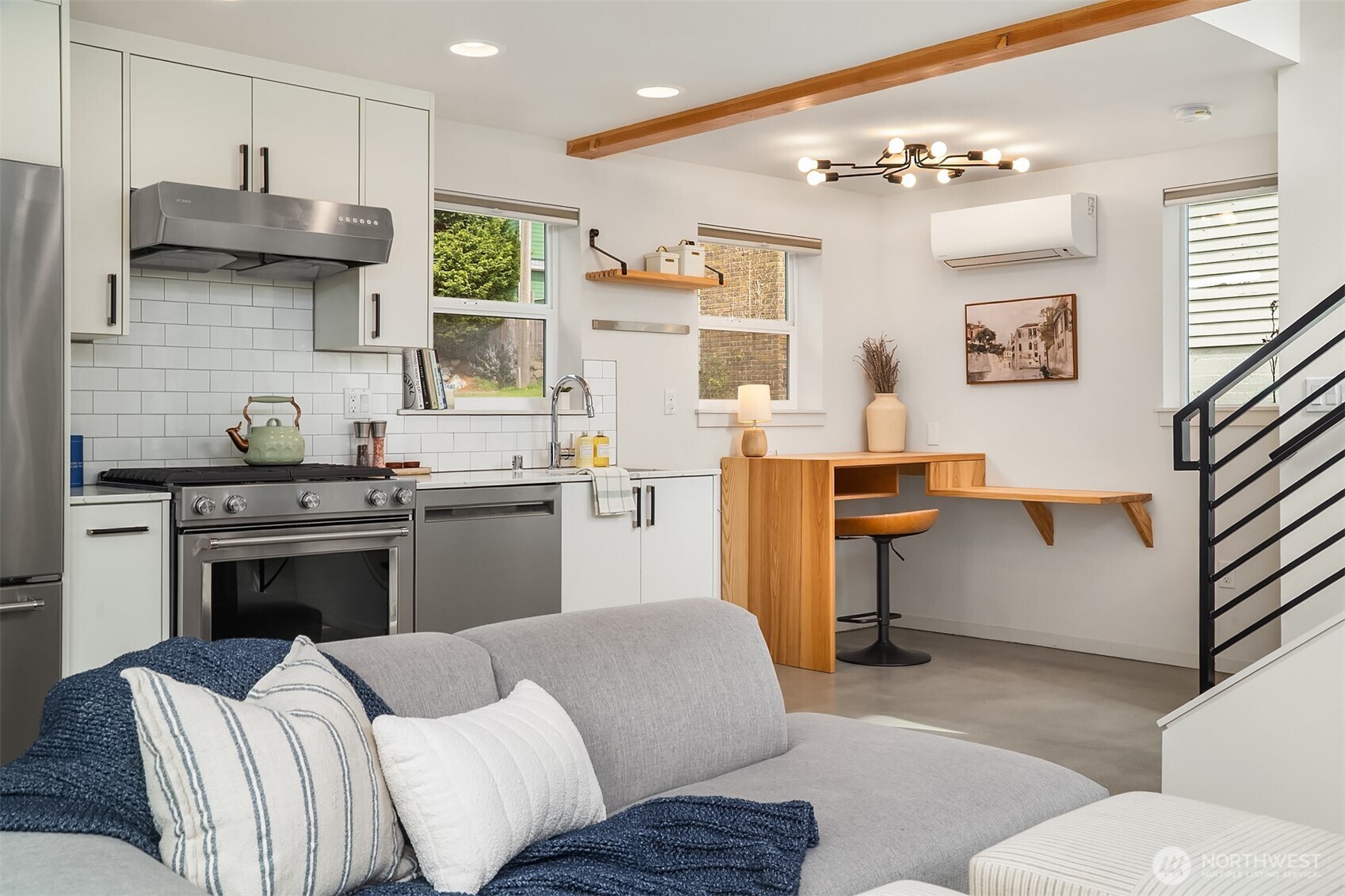 411 B NE 80th Street , Seattle, WA 98115