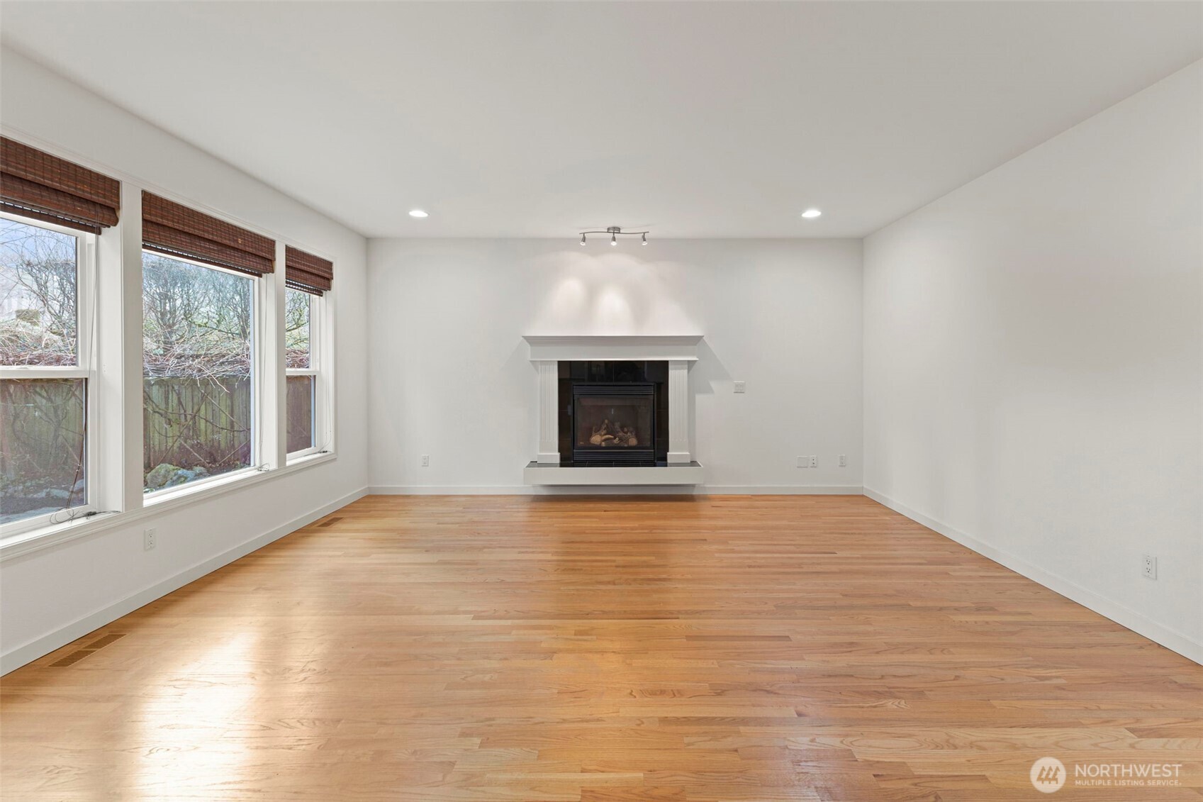 18433 Hawksview Drive , Arlington, WA 98223