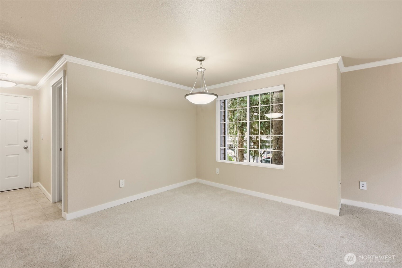 10016 NE 120th Lane #F201, Kirkland, WA 98034-6655