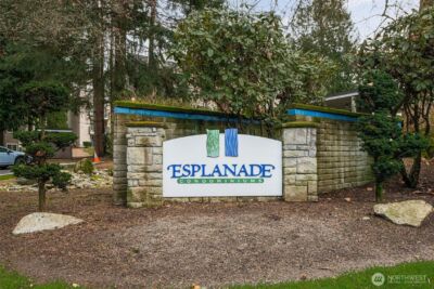 10016 NE 120th Lane #F201, Kirkland, WA 98034-6655 - Photo 2