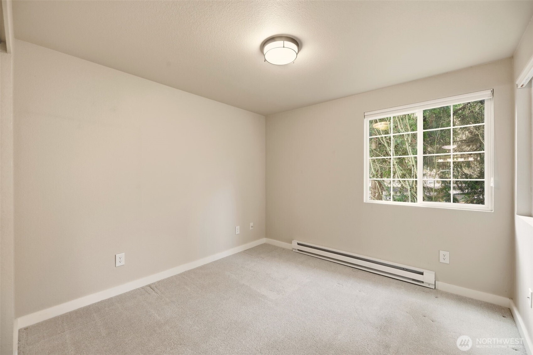 10016 NE 120th Lane #F201, Kirkland, WA 98034-6655