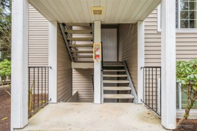 10016 NE 120th Lane #F201, Kirkland, WA 98034-6655 - Photo 4